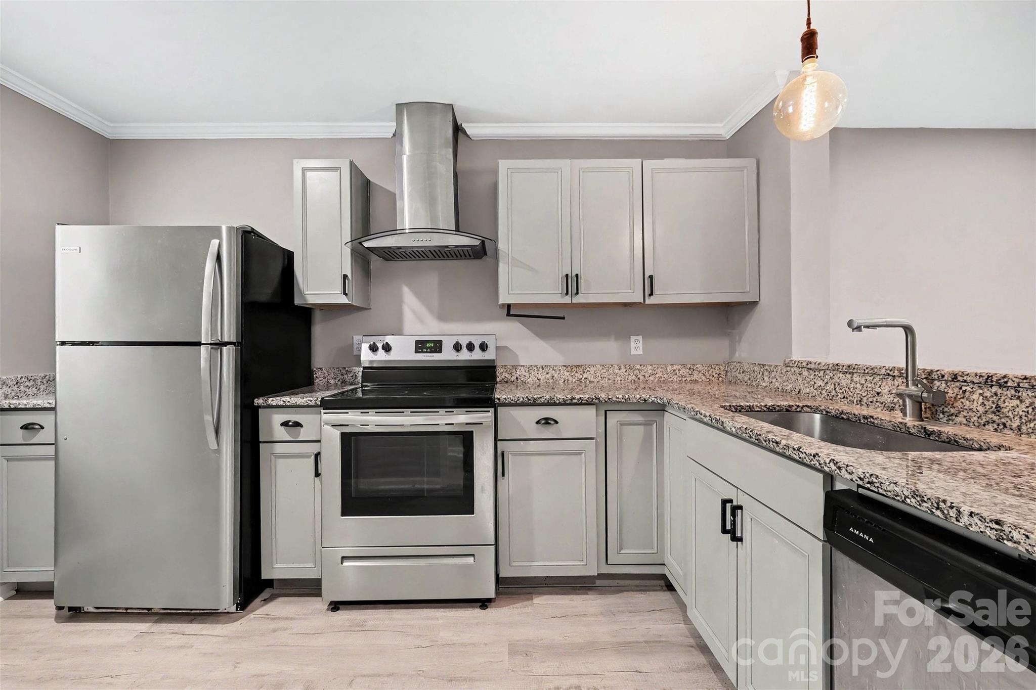 3322 Heathstead Place Property Photo 6