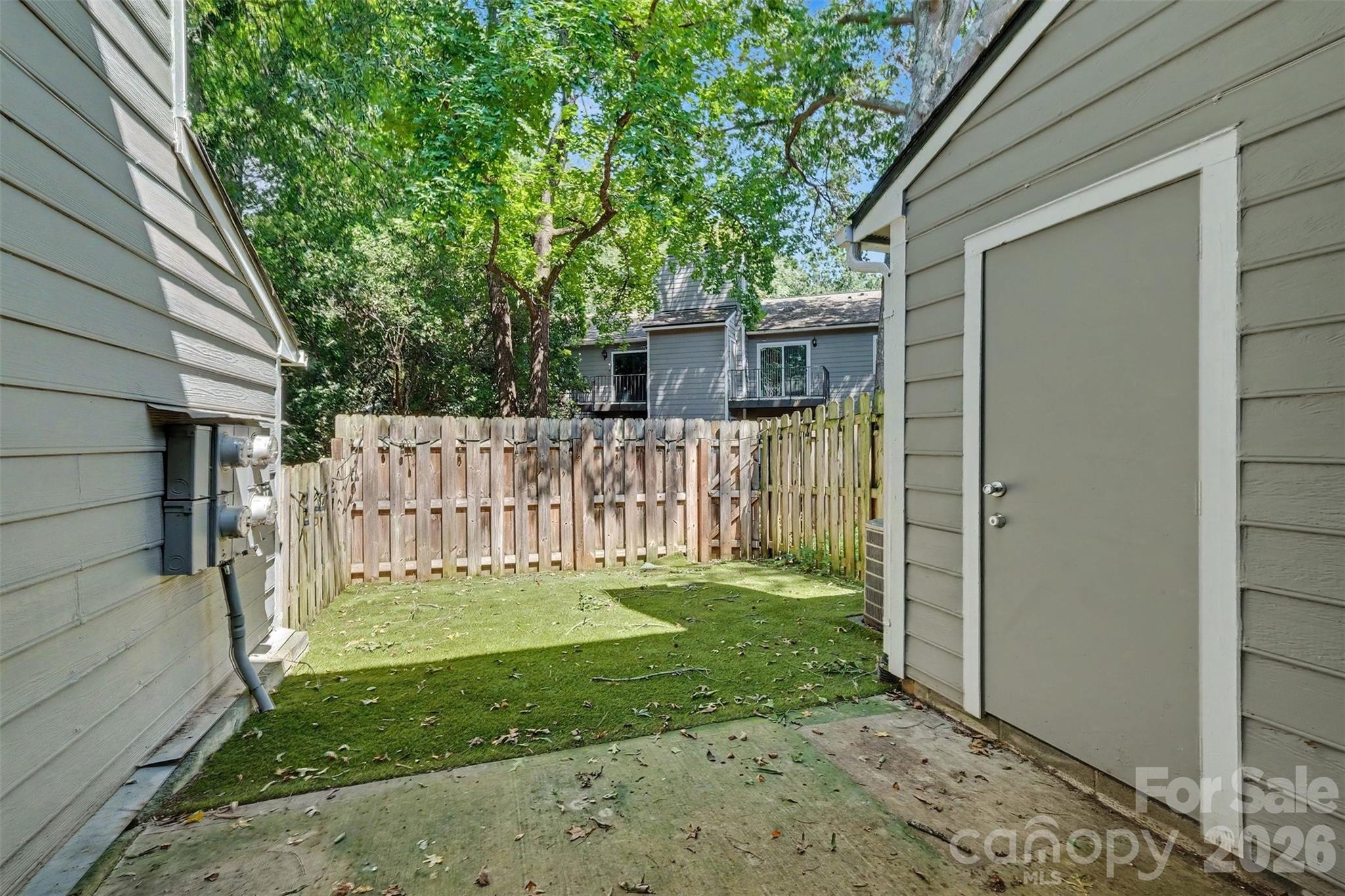 3322 Heathstead Place Property Photo 24