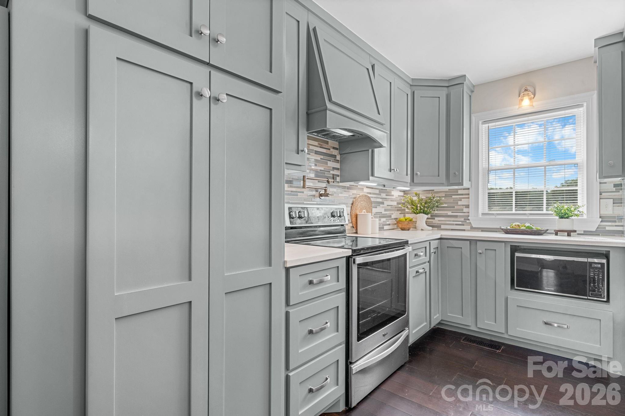 4889 Carpenter Road Property Photo 5