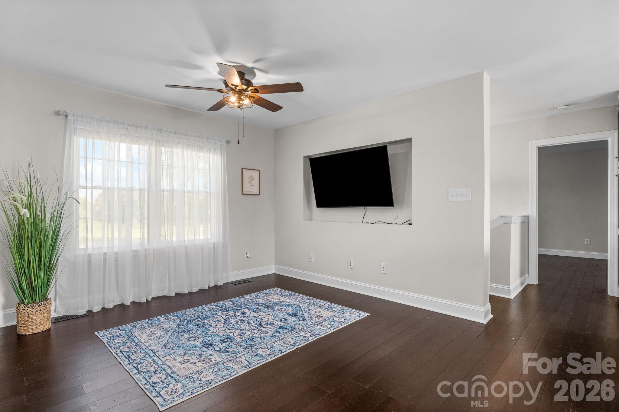 4889 Carpenter Road Property Photo 8