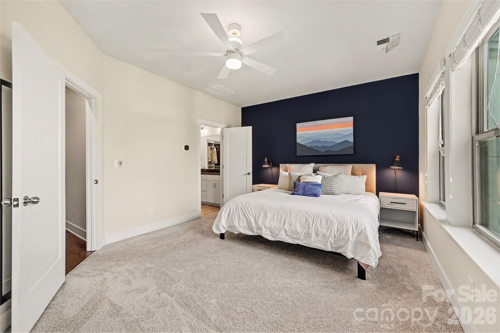 2539 Euclid Avenue Property Photo 29