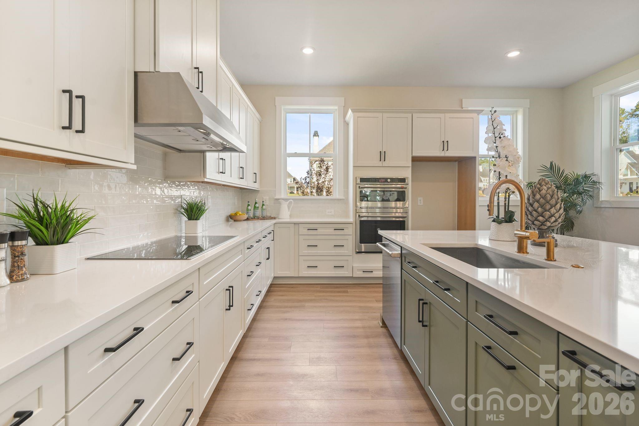 4531 Splash Trail Property Photo 5