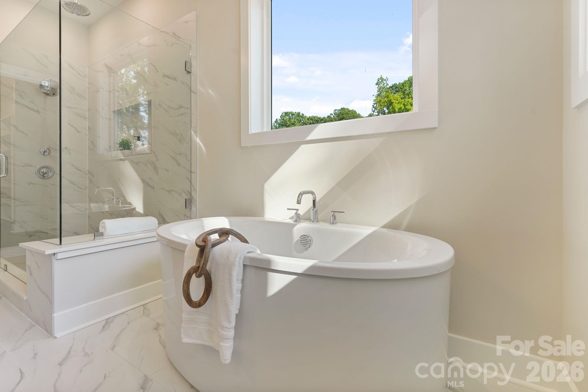4531 Splash Trail Property Photo 14