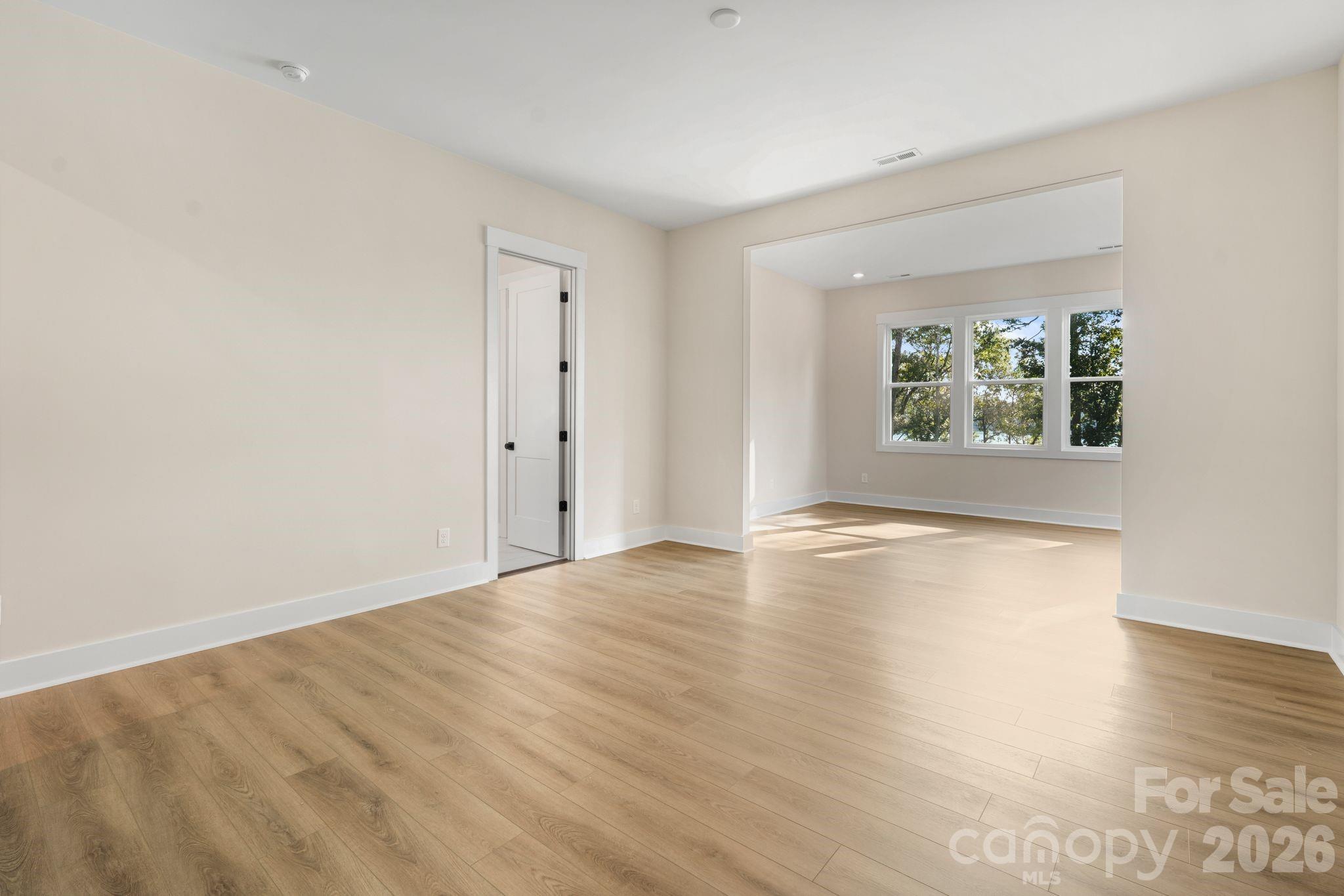 4531 Splash Trail Property Photo 20