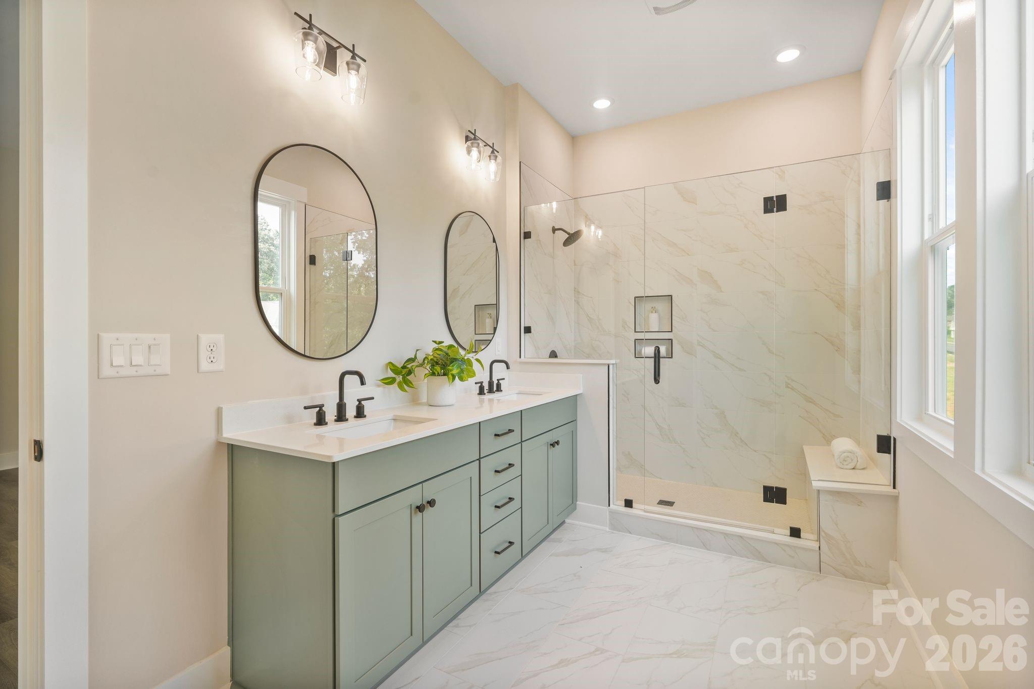 4531 Splash Trail Property Photo 22