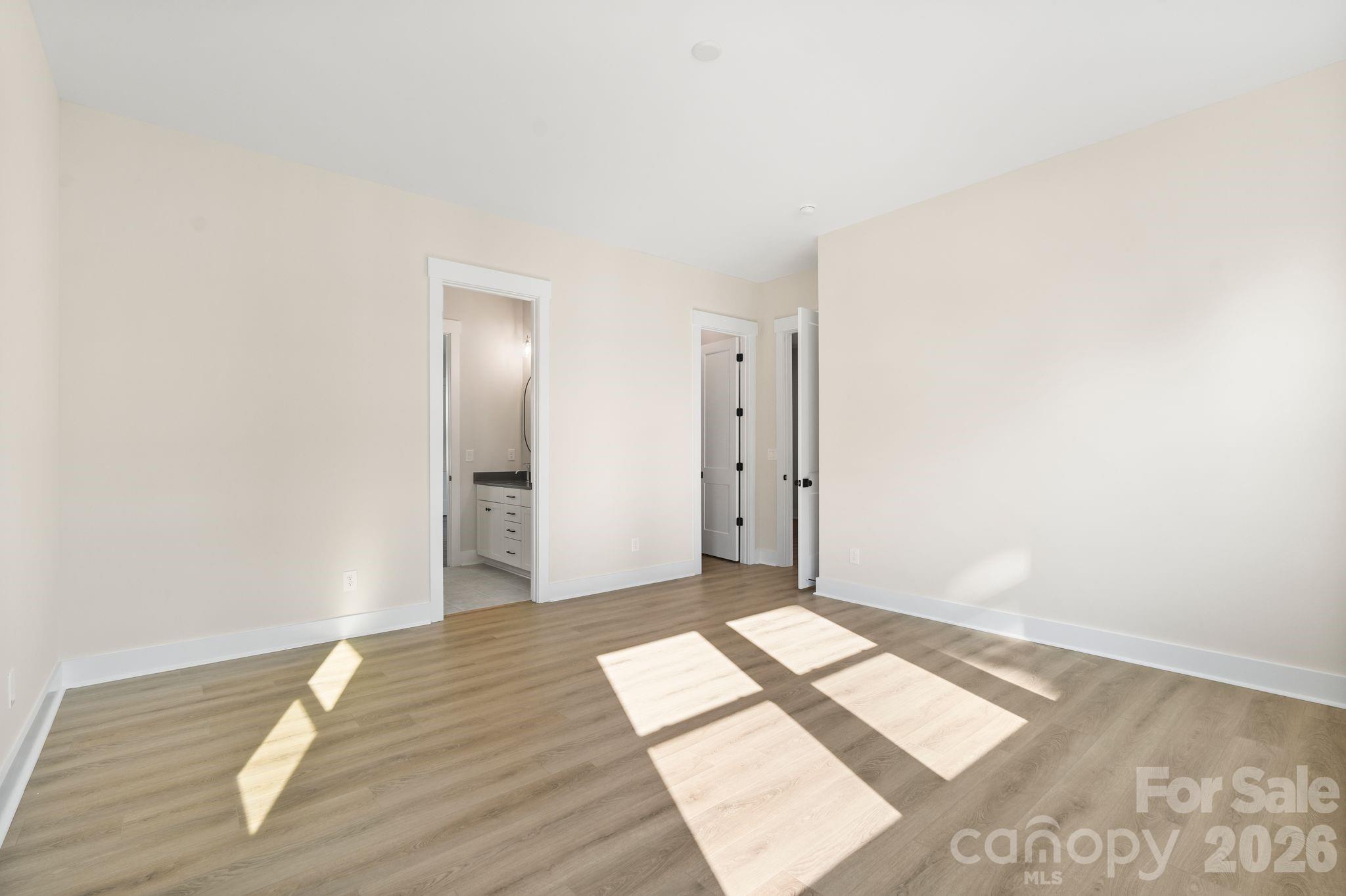 4531 Splash Trail Property Photo 28