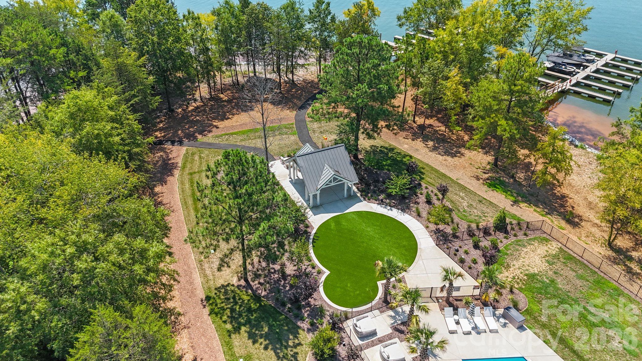 4531 Splash Trail Property Photo 41