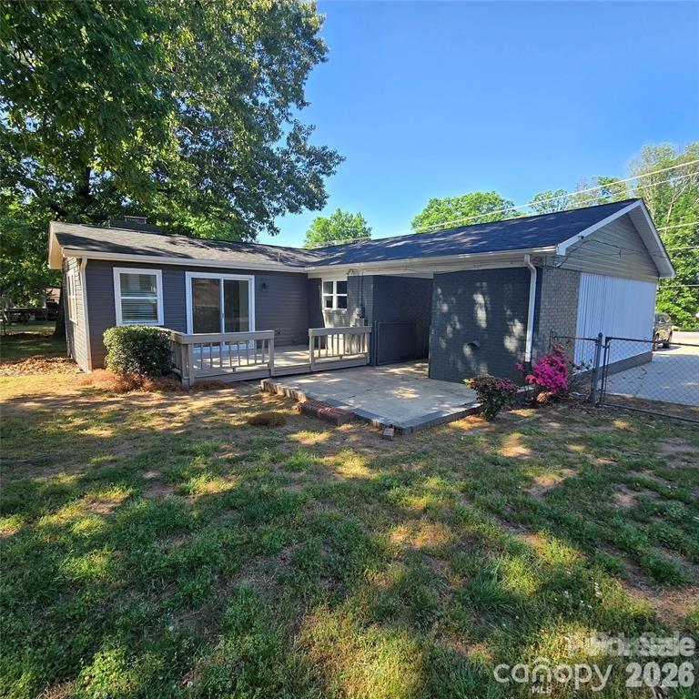 421 Kingfield Drive Property Photo 14