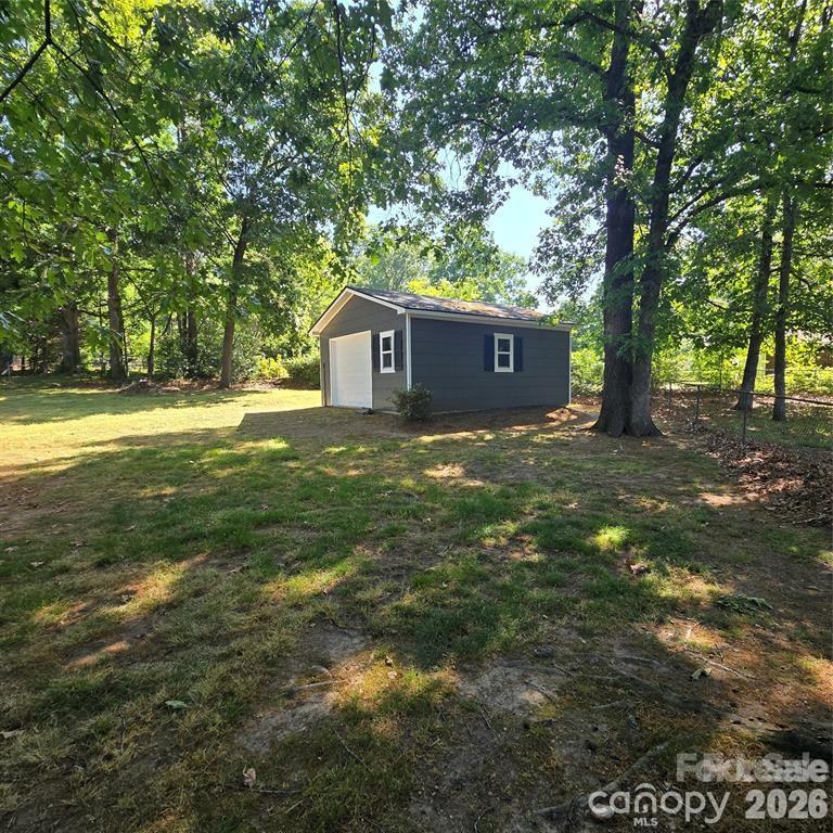 421 Kingfield Drive Property Photo 17