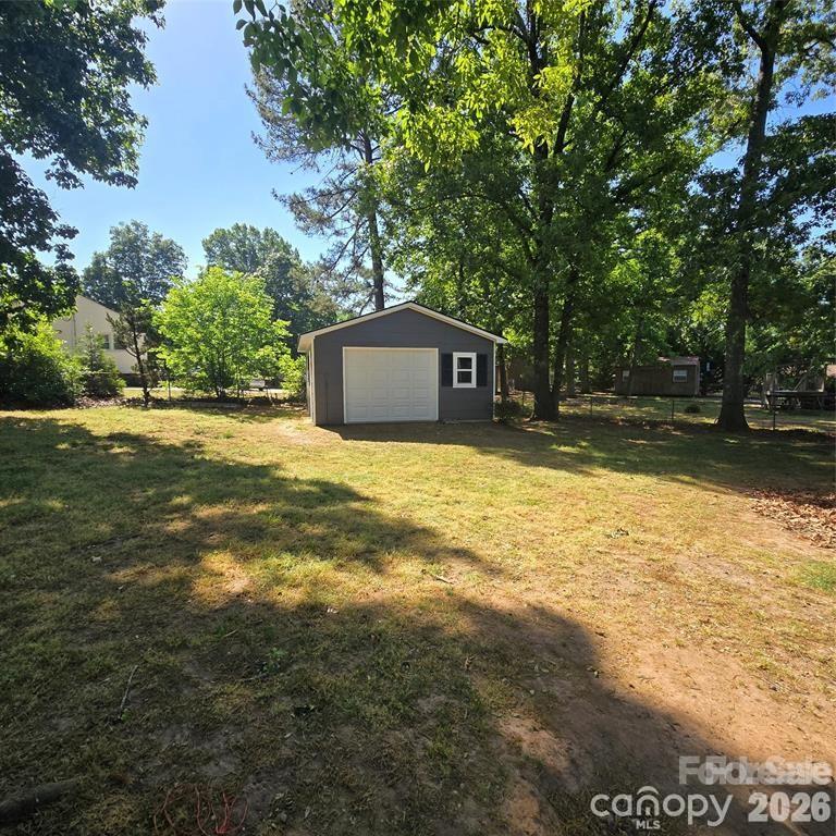 421 Kingfield Drive Property Photo 19