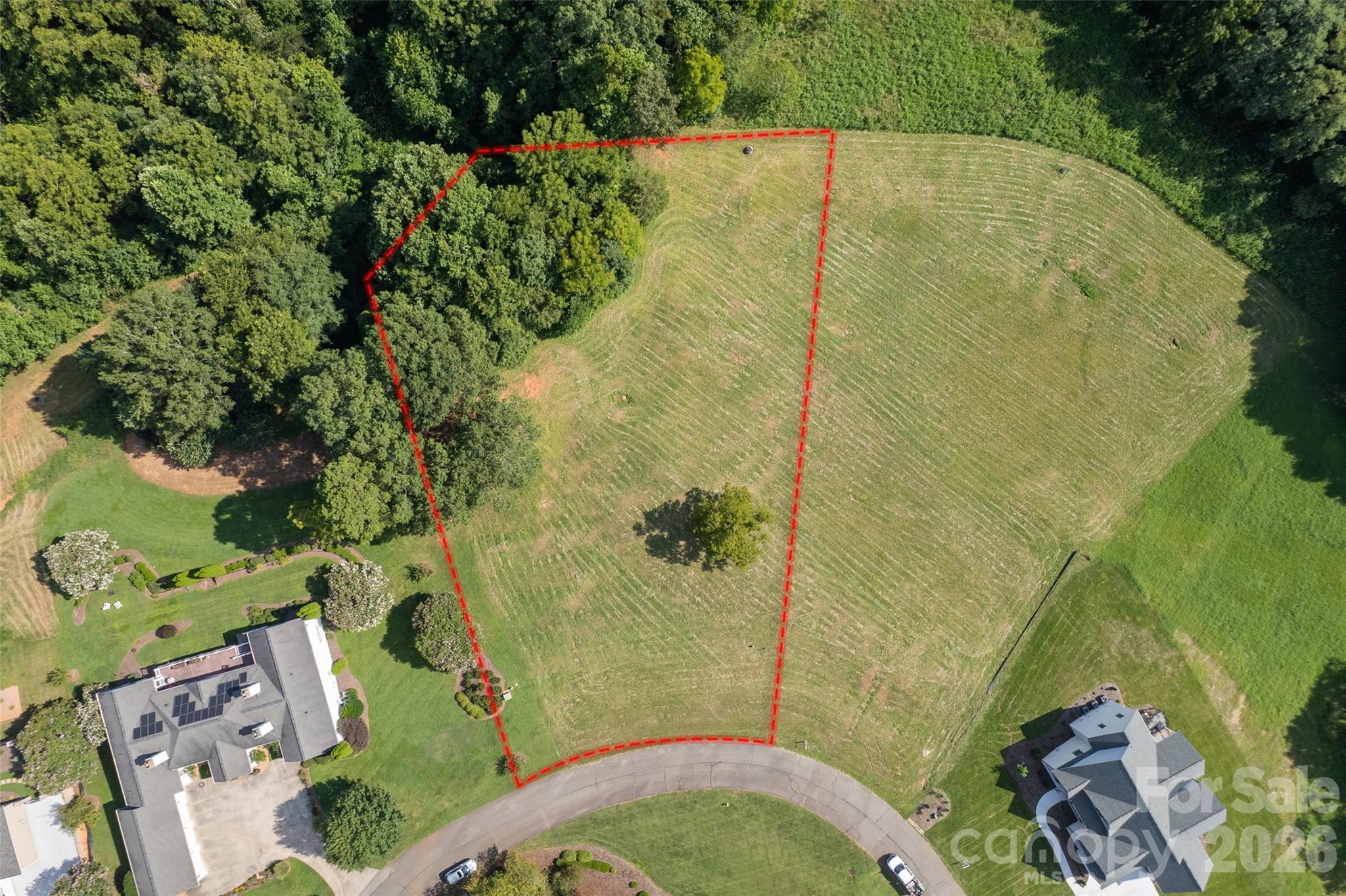 3925 Valley View Circle Property Photo 3
