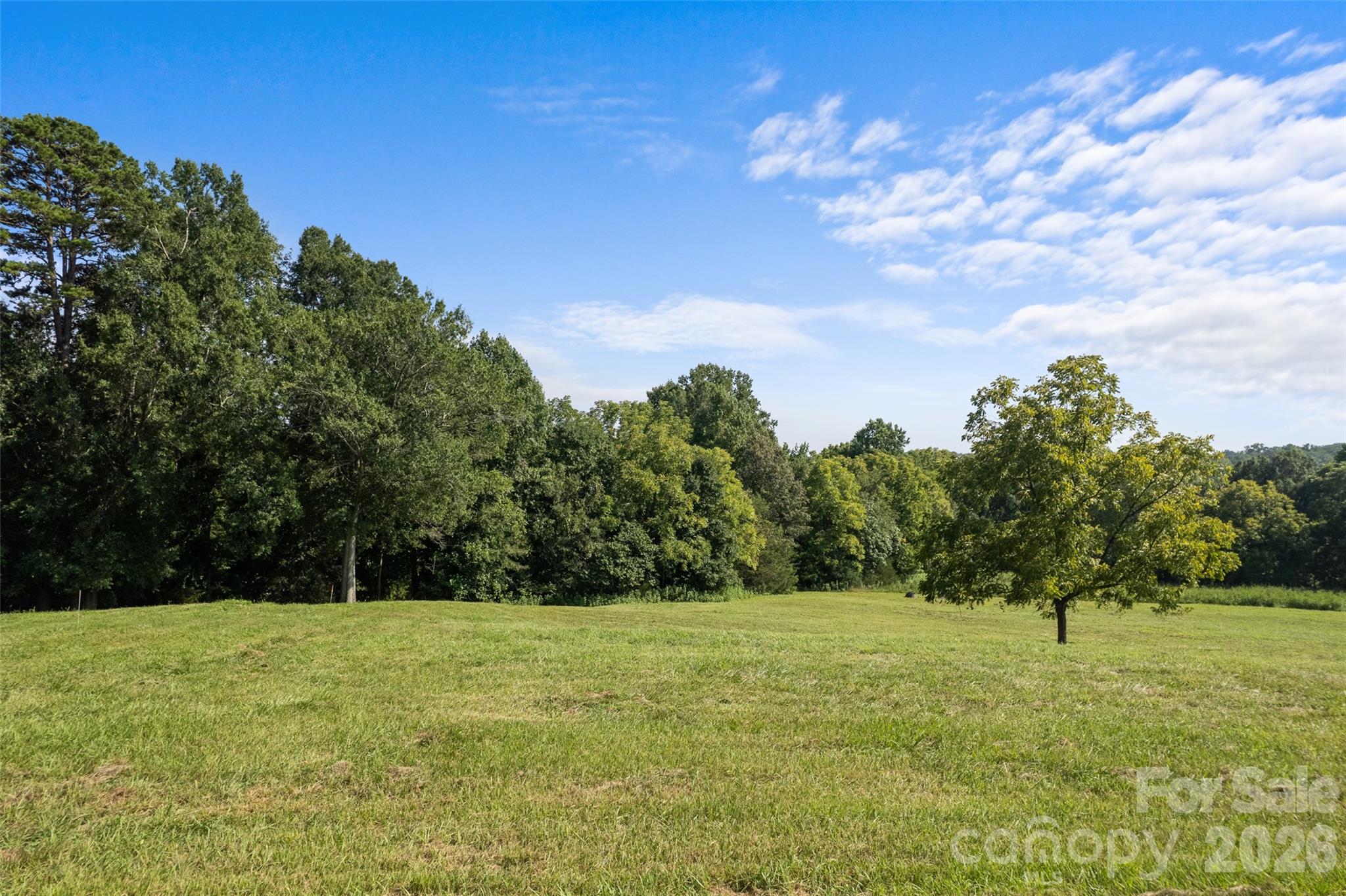 3925 Valley View Circle Property Photo 7