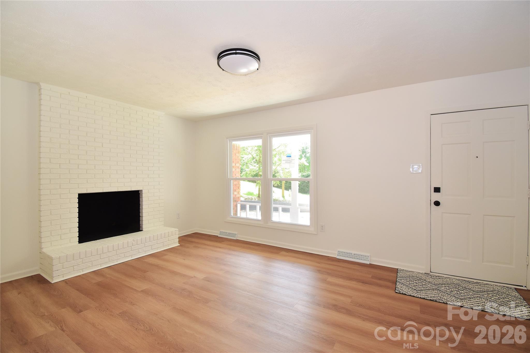 19 S Ridge Place Property Photo 5