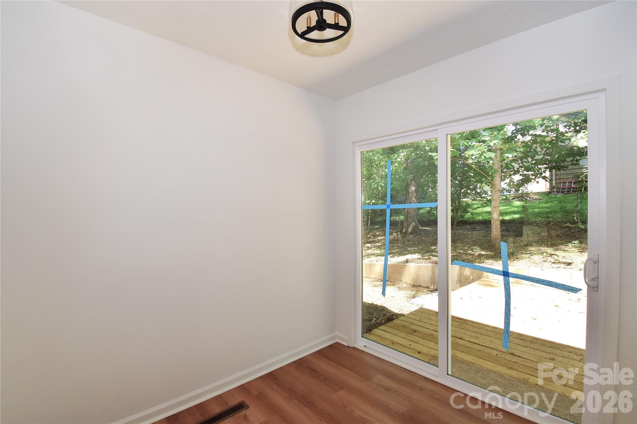 19 S Ridge Place Property Photo 10
