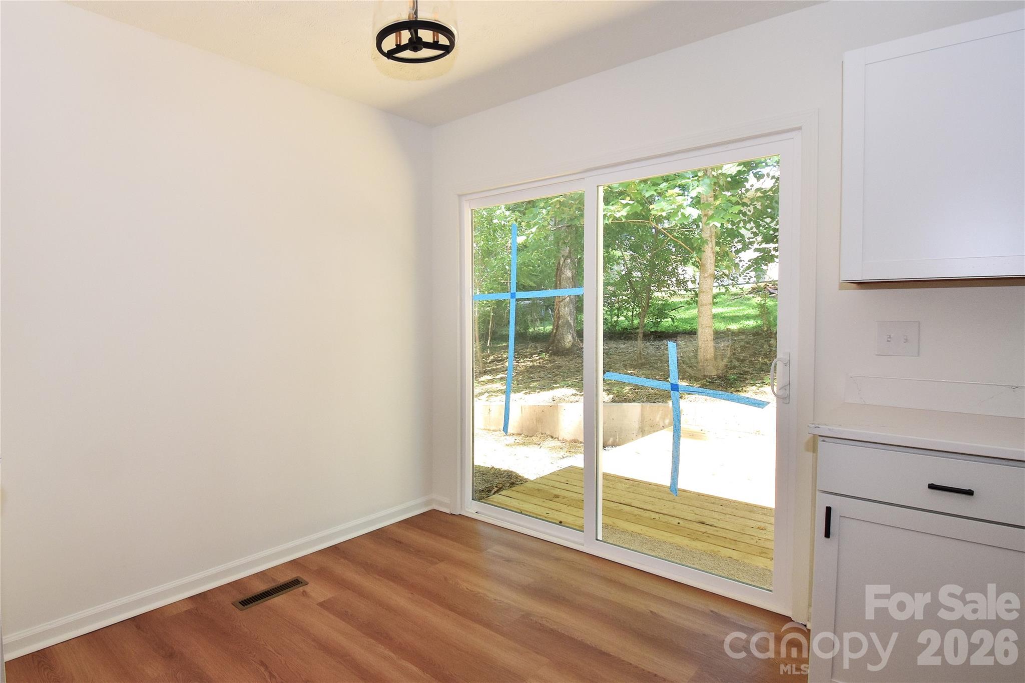 19 S Ridge Place Property Photo 11