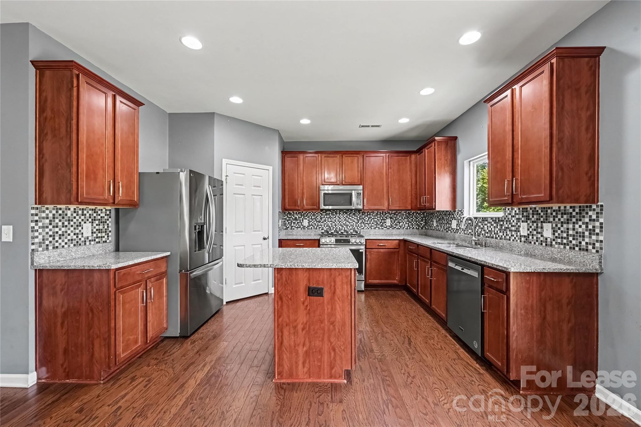 4418332 Property Photo 12