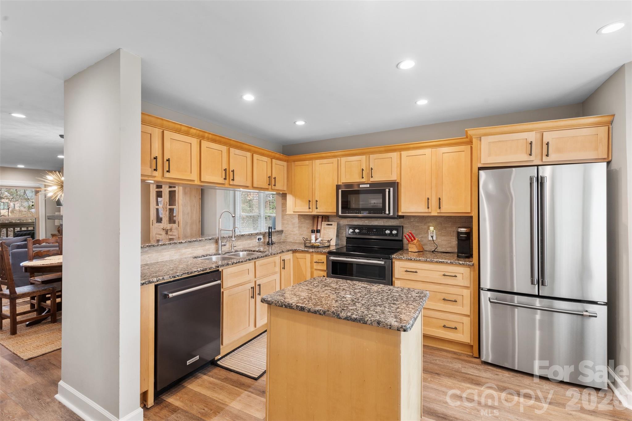 13820 Queens Harbor Road Property Photo 4
