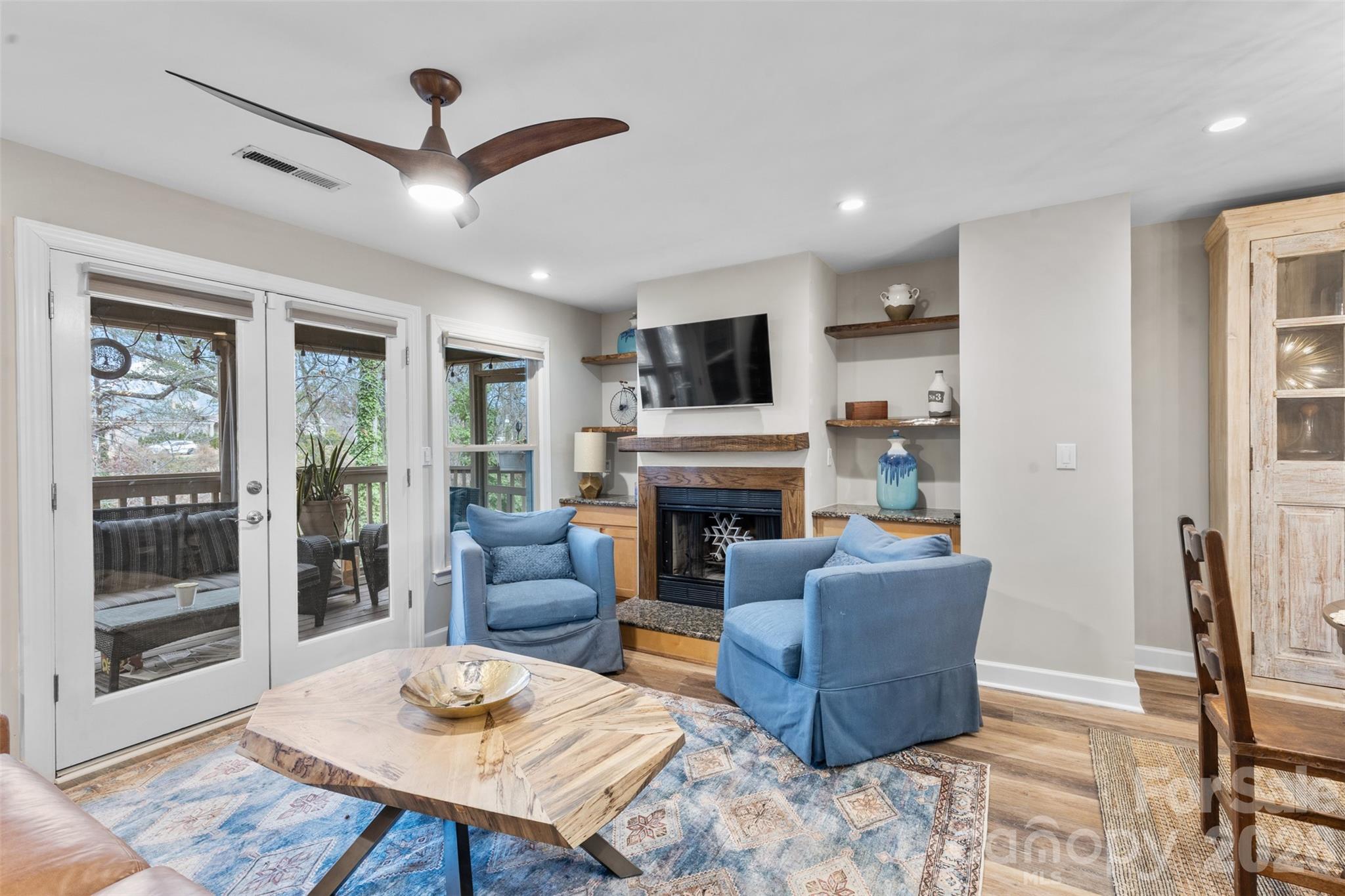 13820 Queens Harbor Road Property Photo 5