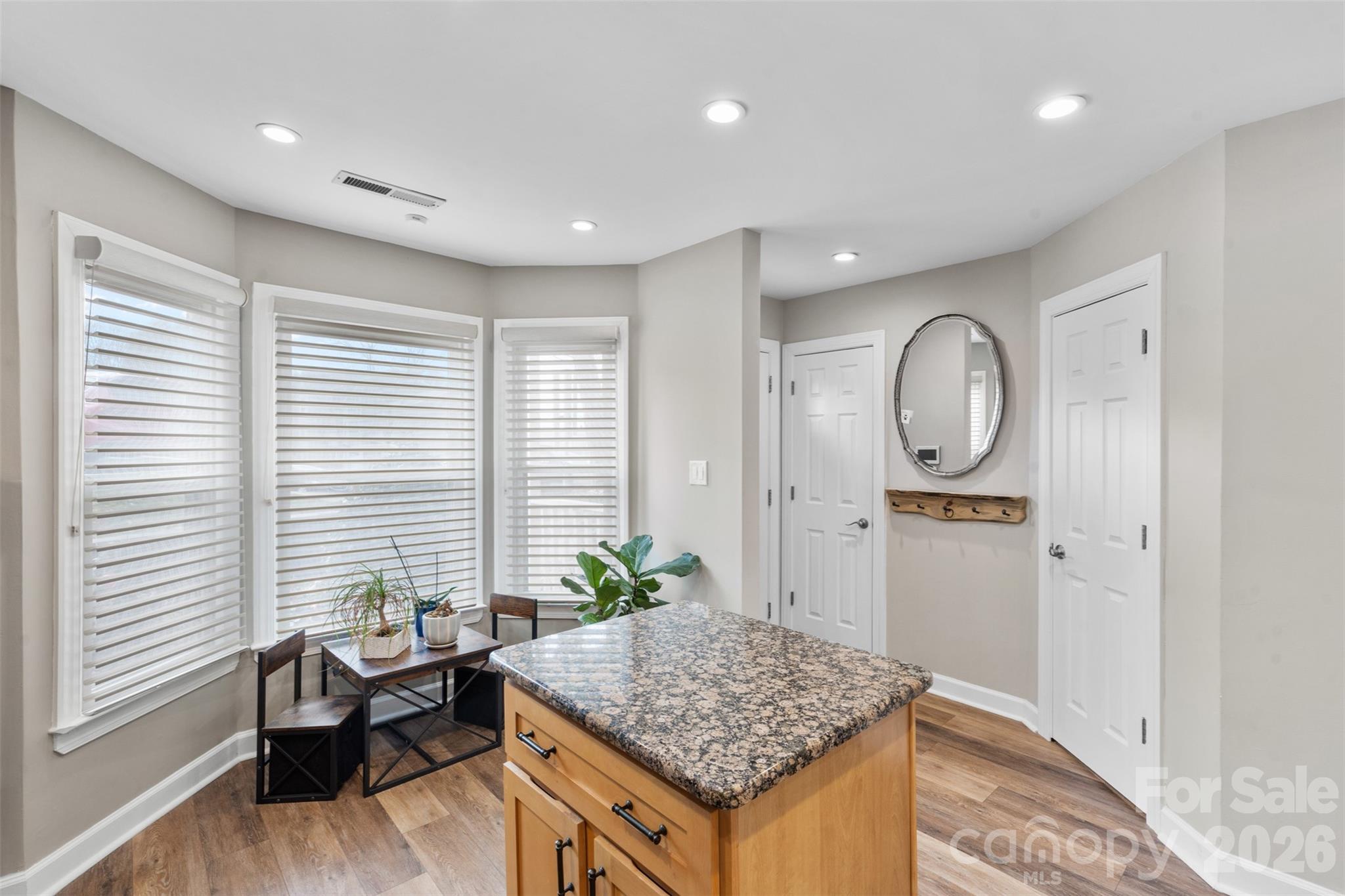 13820 Queens Harbor Road Property Photo 9