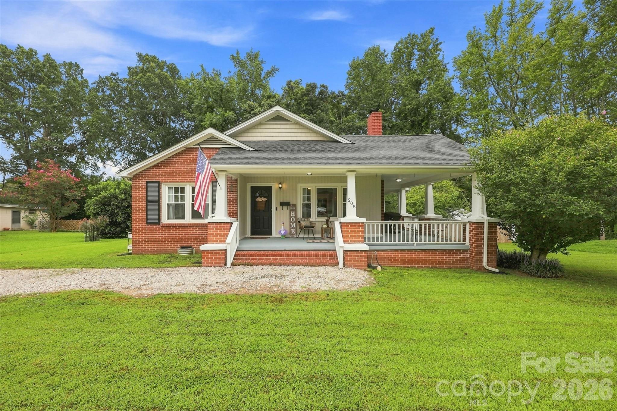 208 Barron Park Property Photo 1