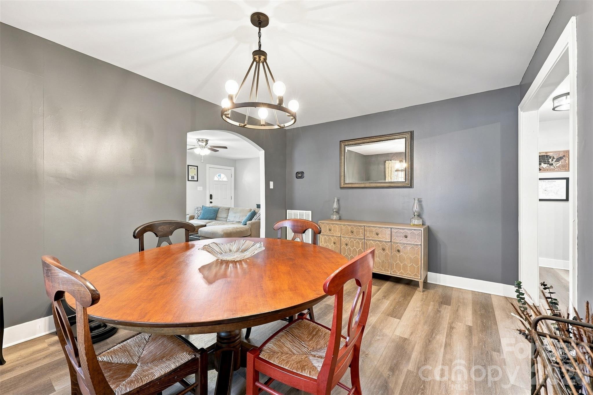 208 Barron Park Property Photo 9