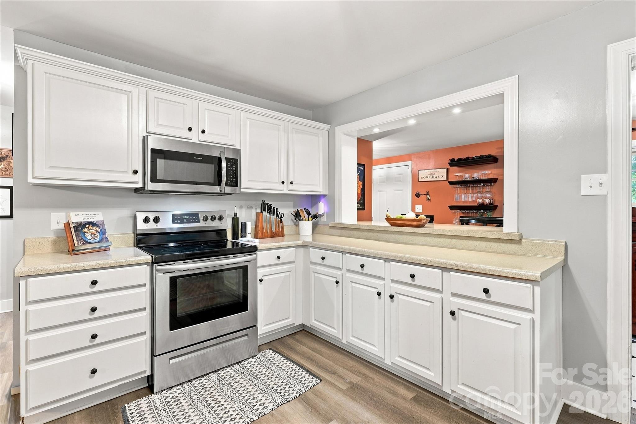 208 Barron Park Property Photo 12