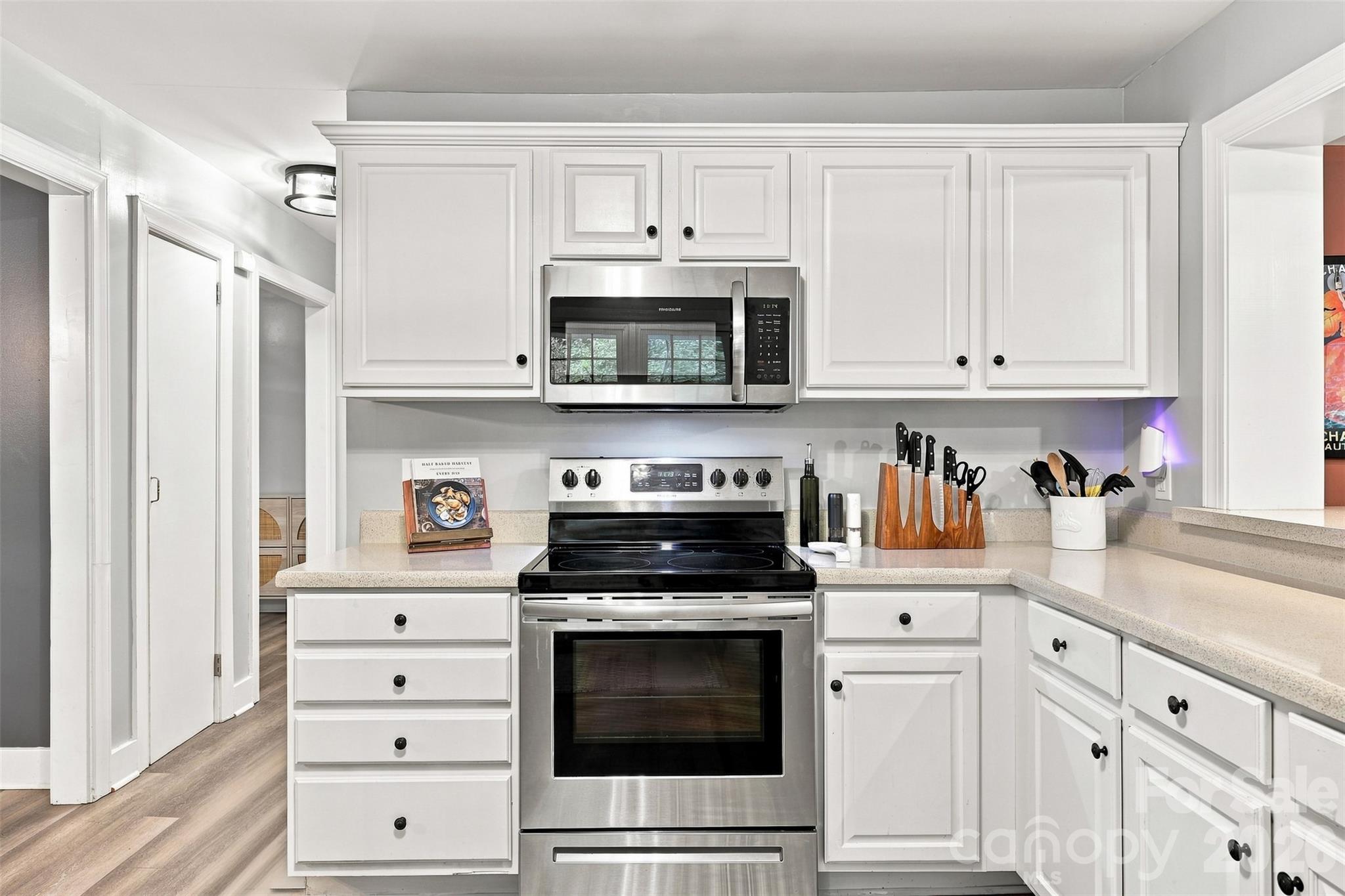 208 Barron Park Property Photo 13
