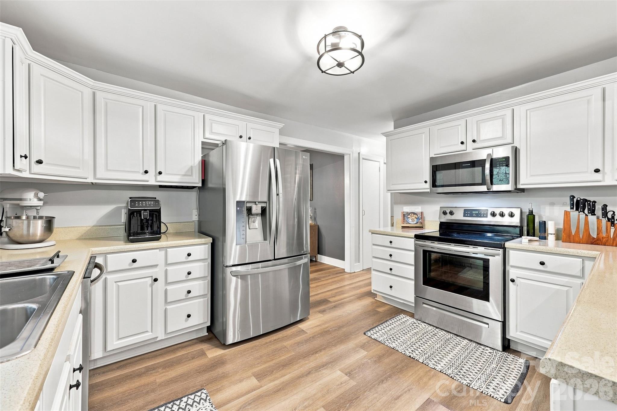 208 Barron Park Property Photo 14
