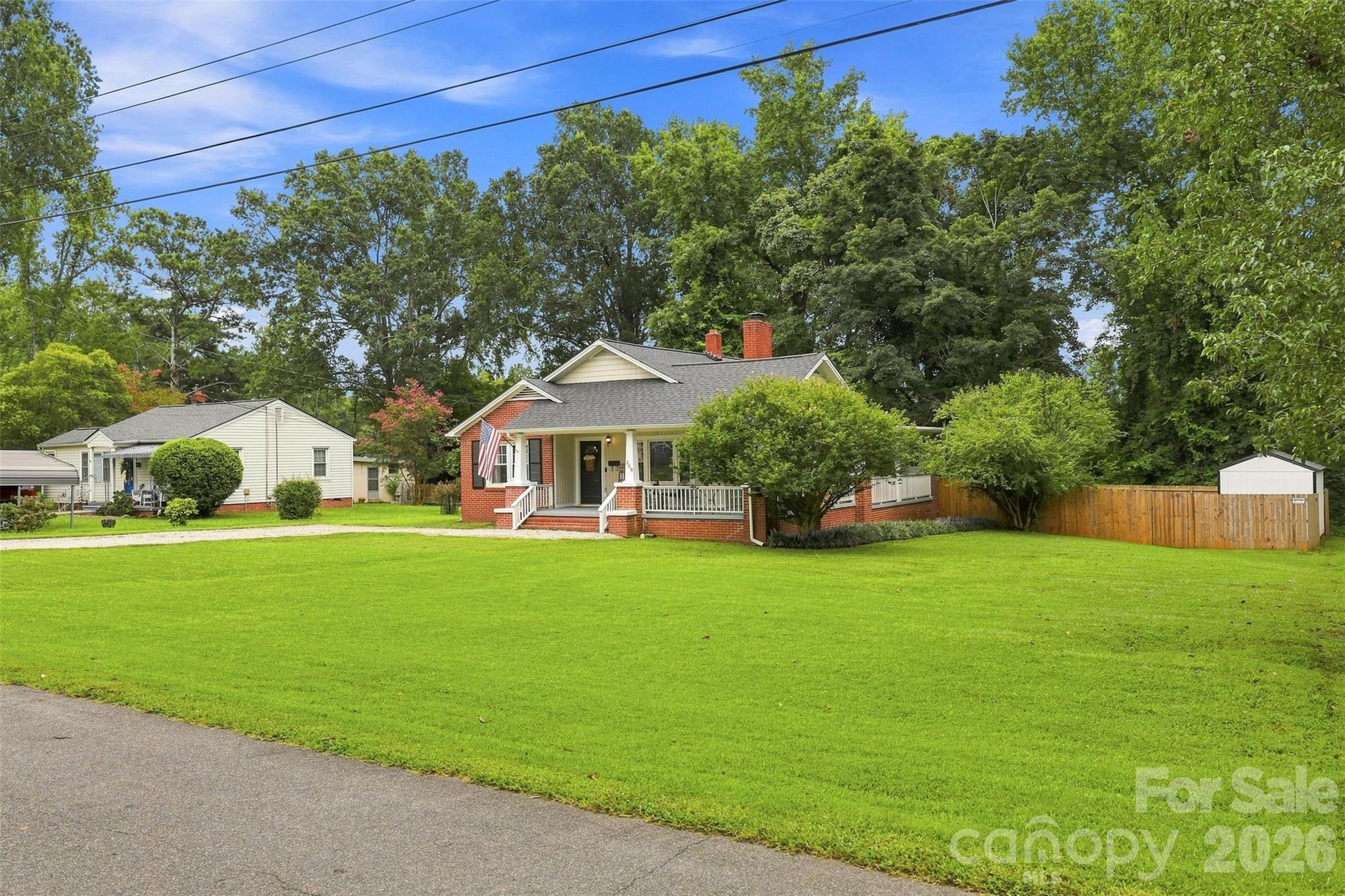 208 Barron Park Property Photo 27