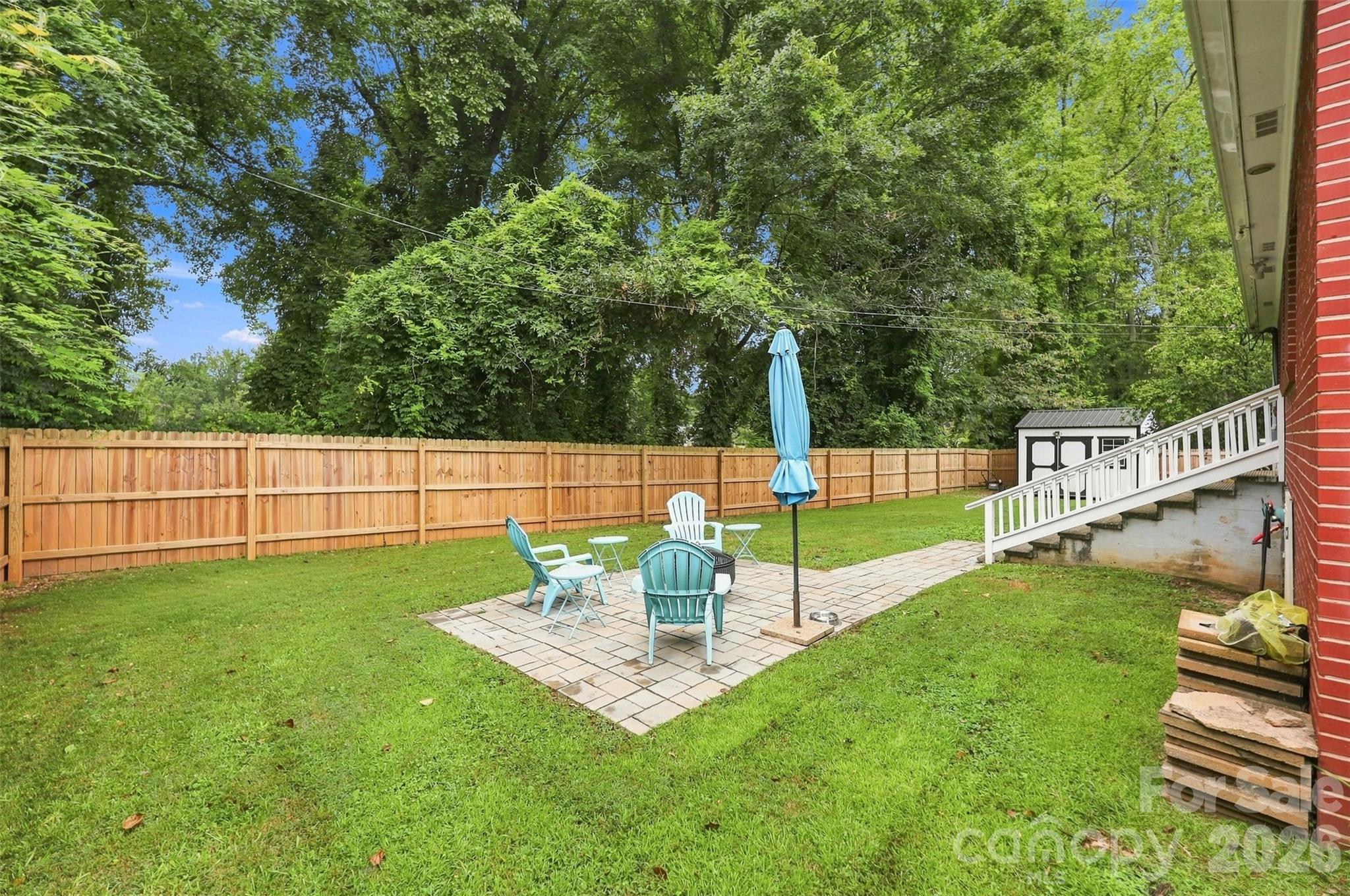 208 Barron Park Property Photo 29