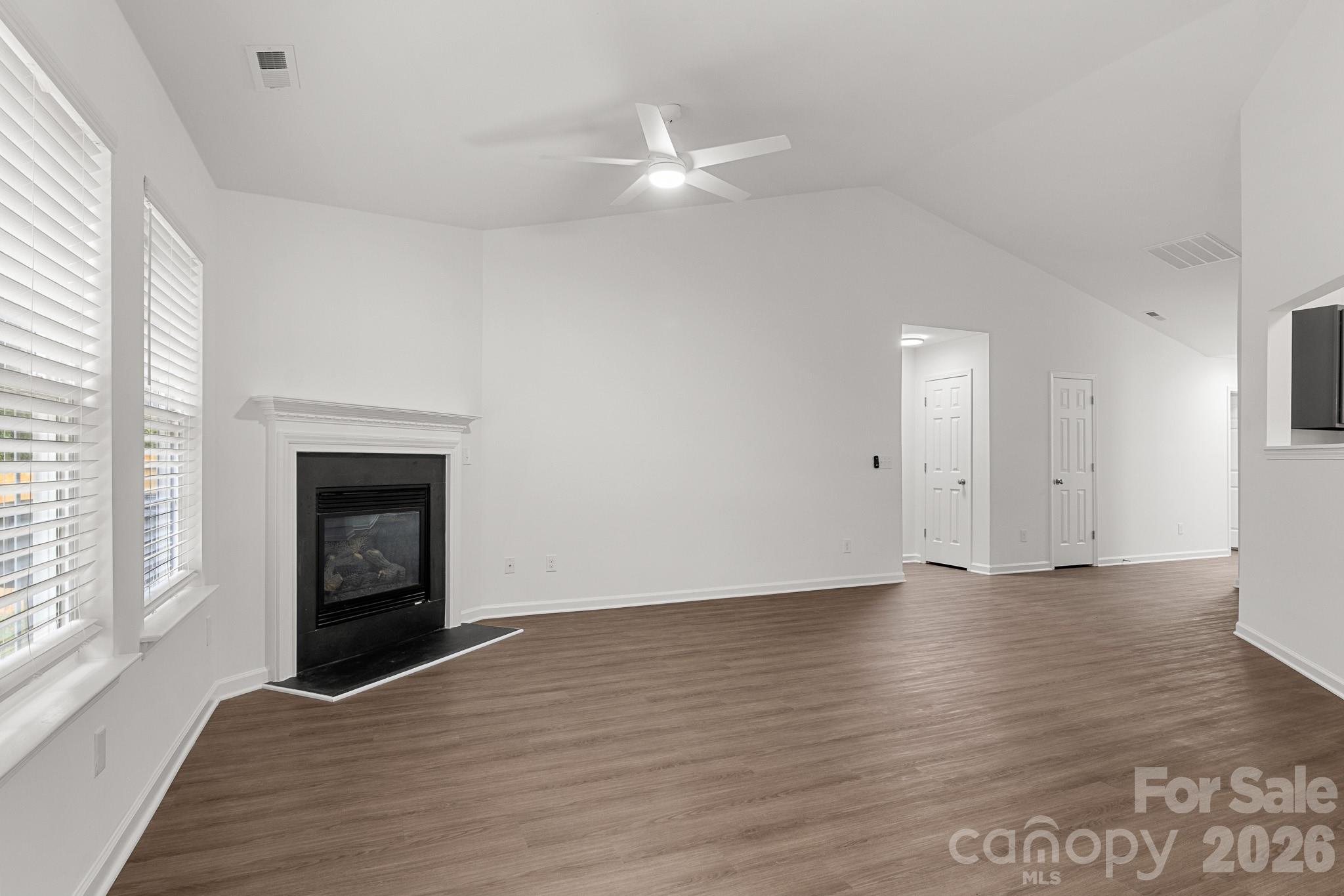 1940 Waters Trail Drive Property Photo 6