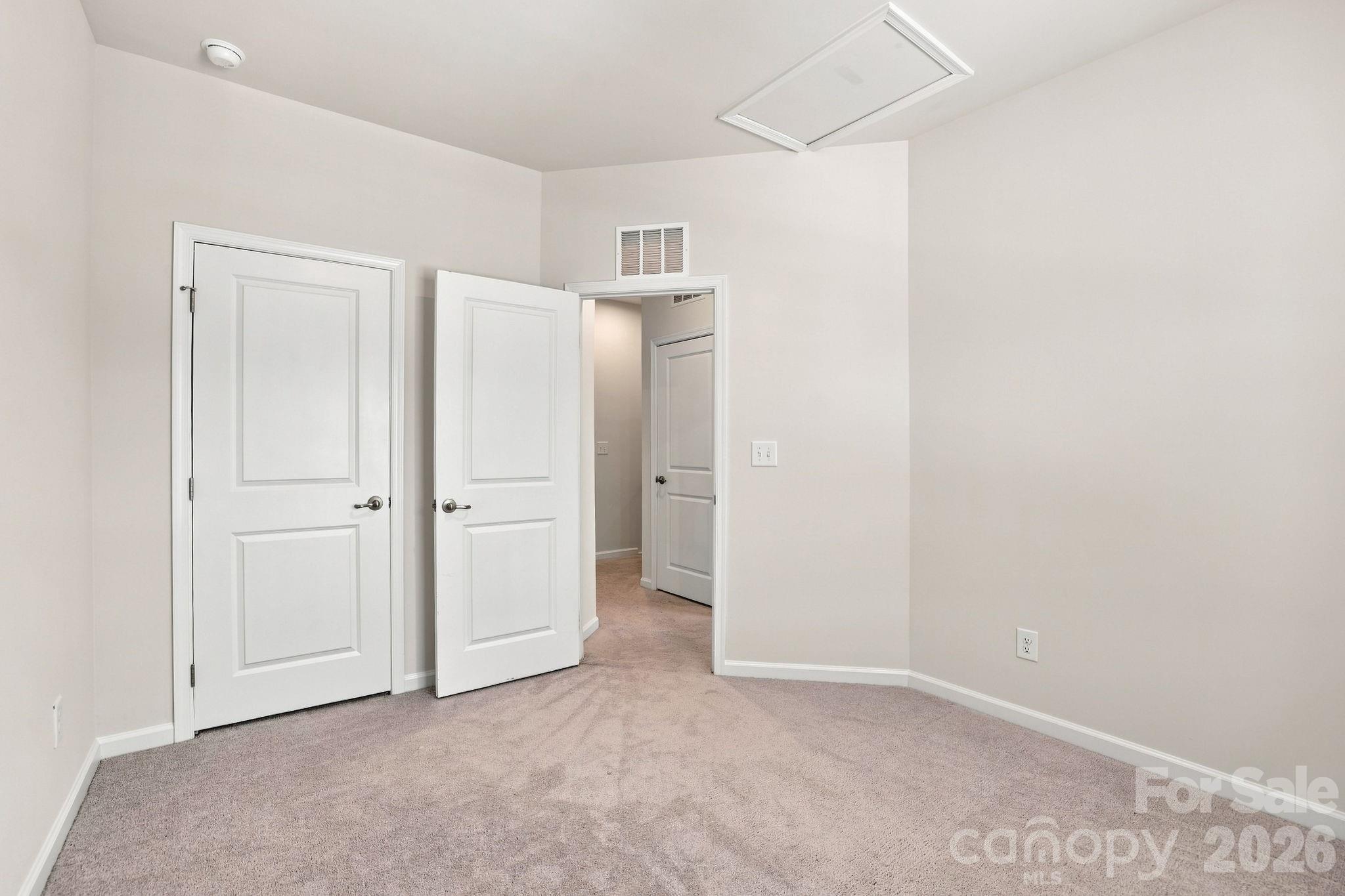 2595 Grantham Place Drive 111 Property Photo 24