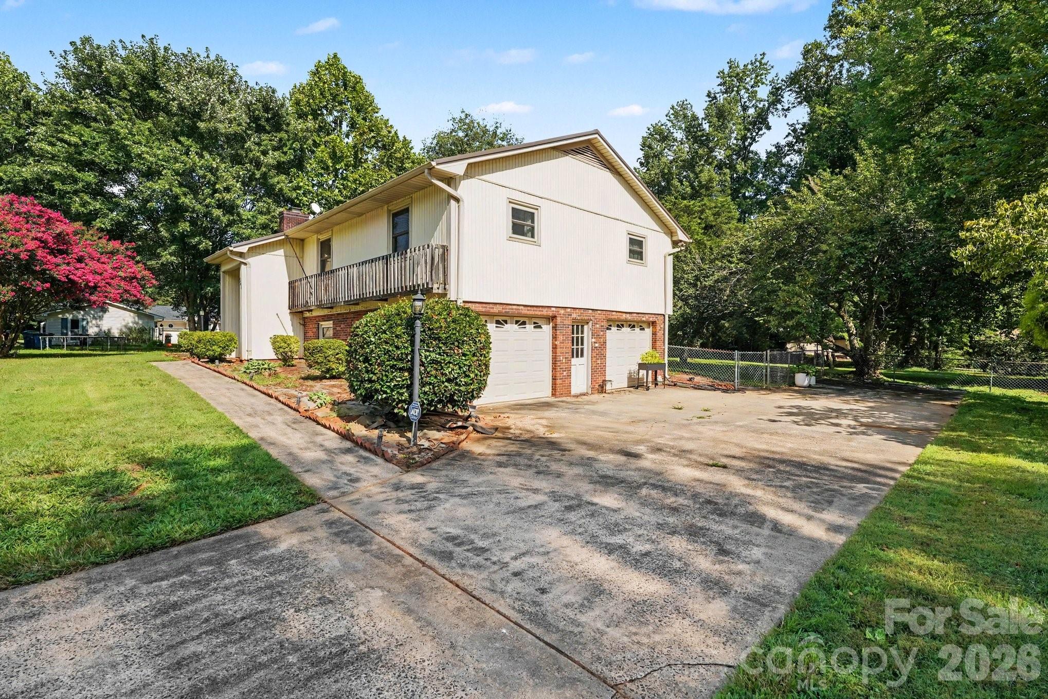 361 River Road Property Photo 4