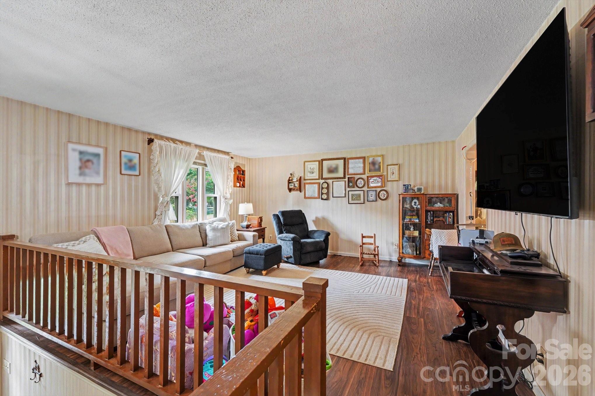 361 River Road Property Photo 13
