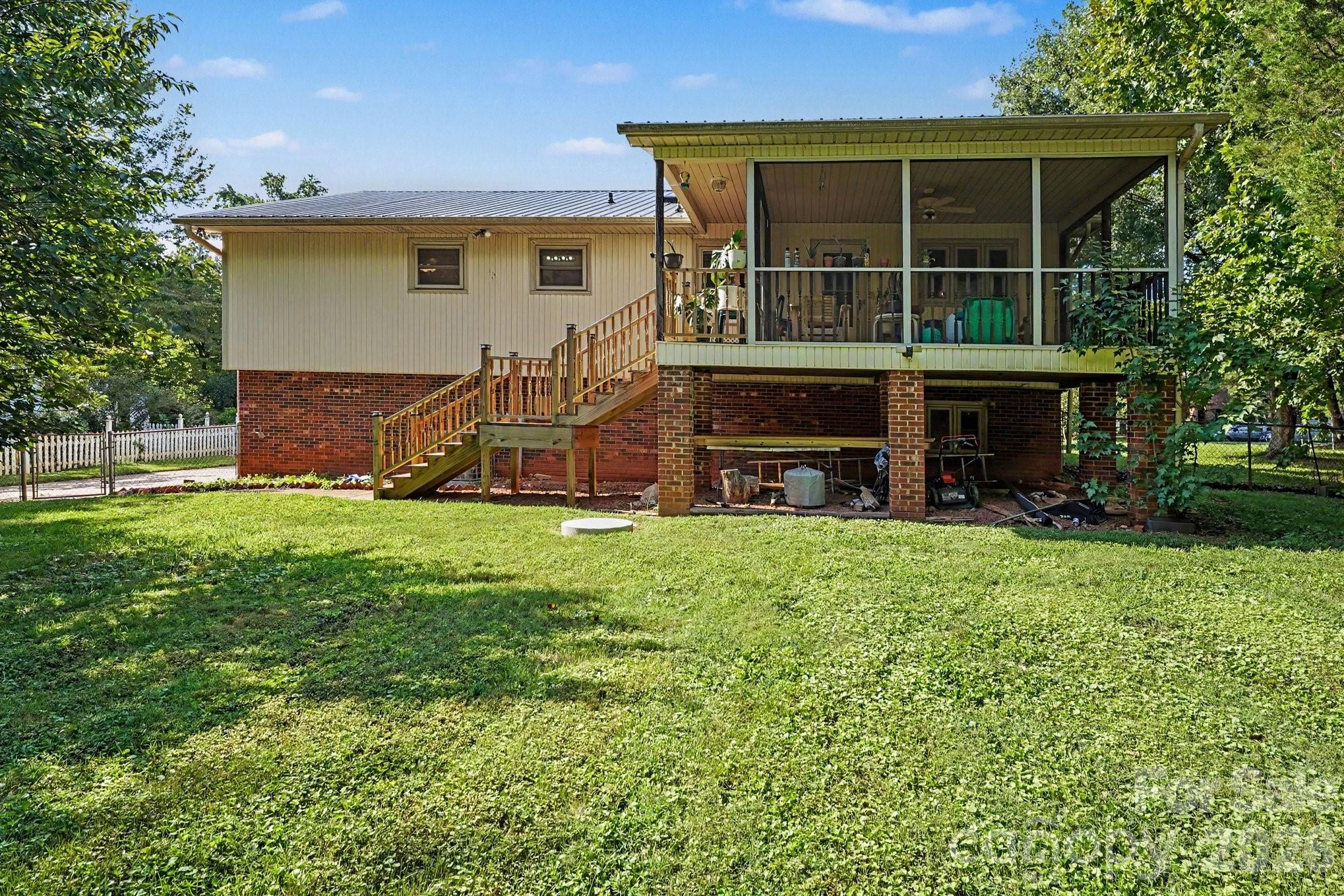 361 River Road Property Photo 28