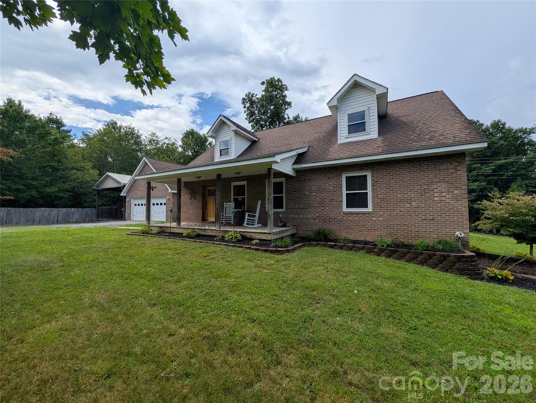 213 Rustling Pines Drive Property Photo 1