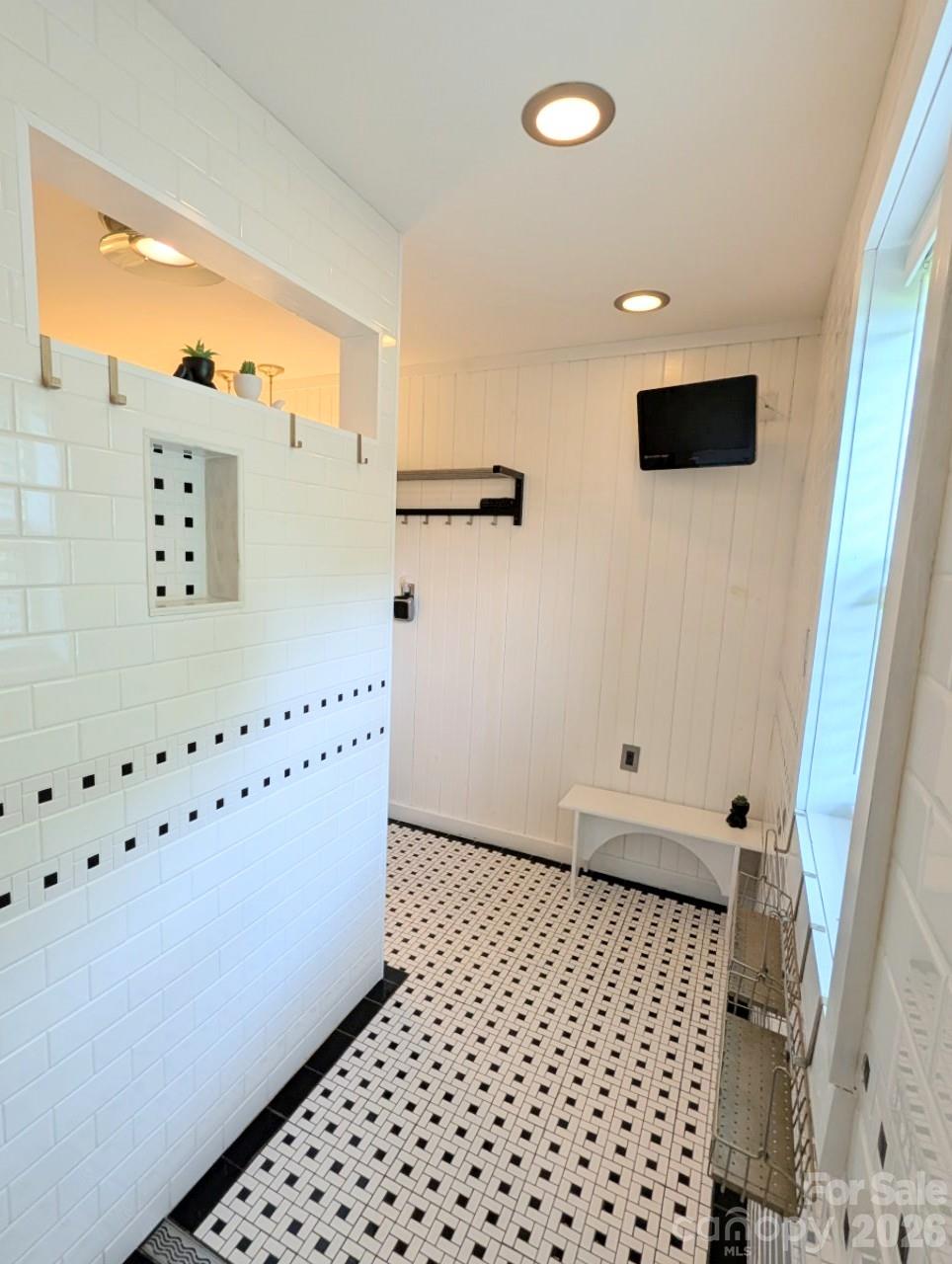 213 Rustling Pines Drive Property Photo 11