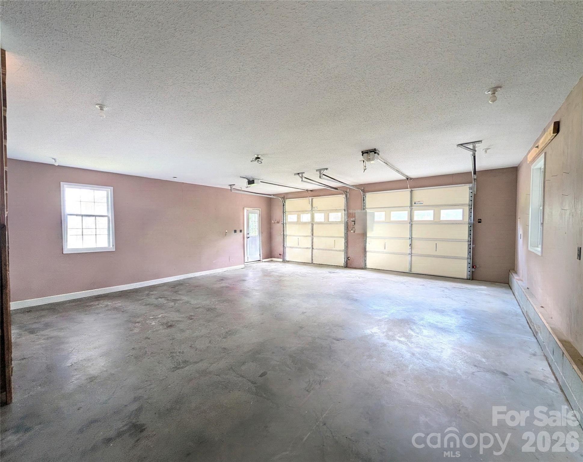213 Rustling Pines Drive Property Photo 29
