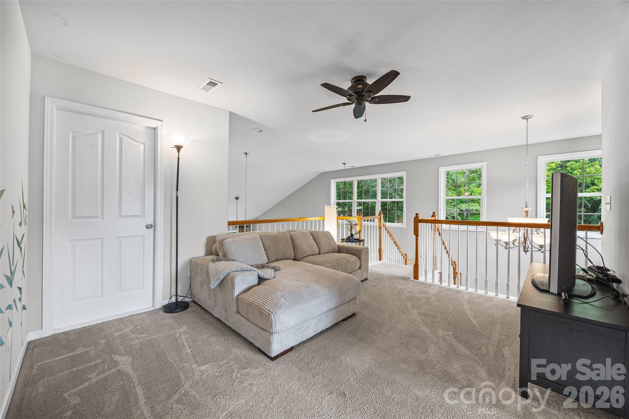 706 Deerbrook Lane Property Photo 19