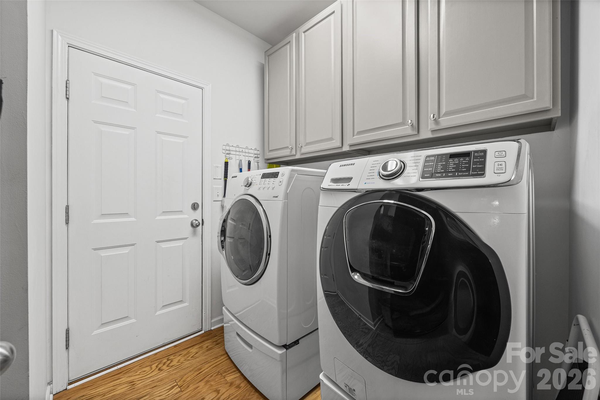 706 Deerbrook Lane Property Photo 28