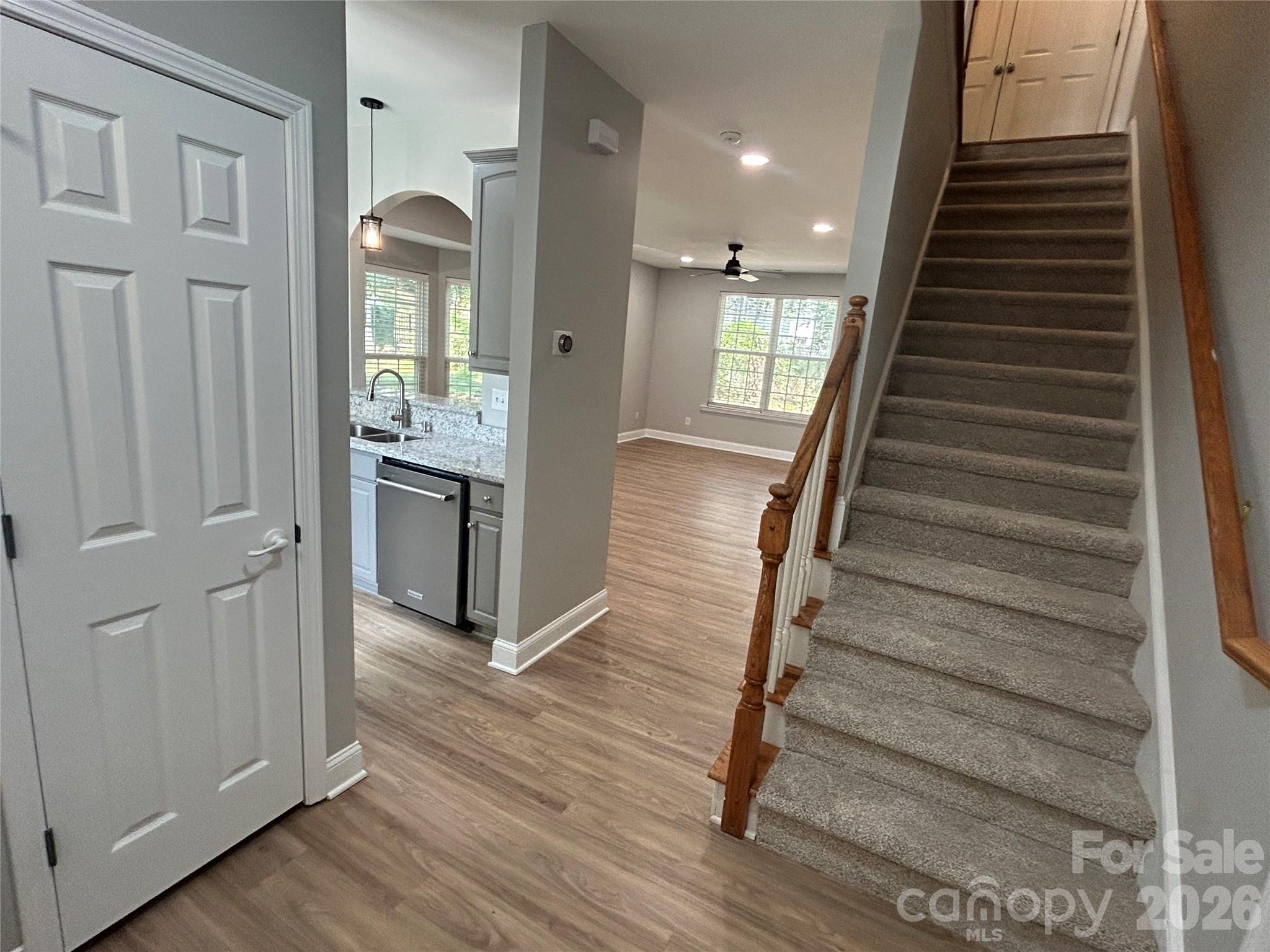 1917 Bellflower Drive Property Photo 3