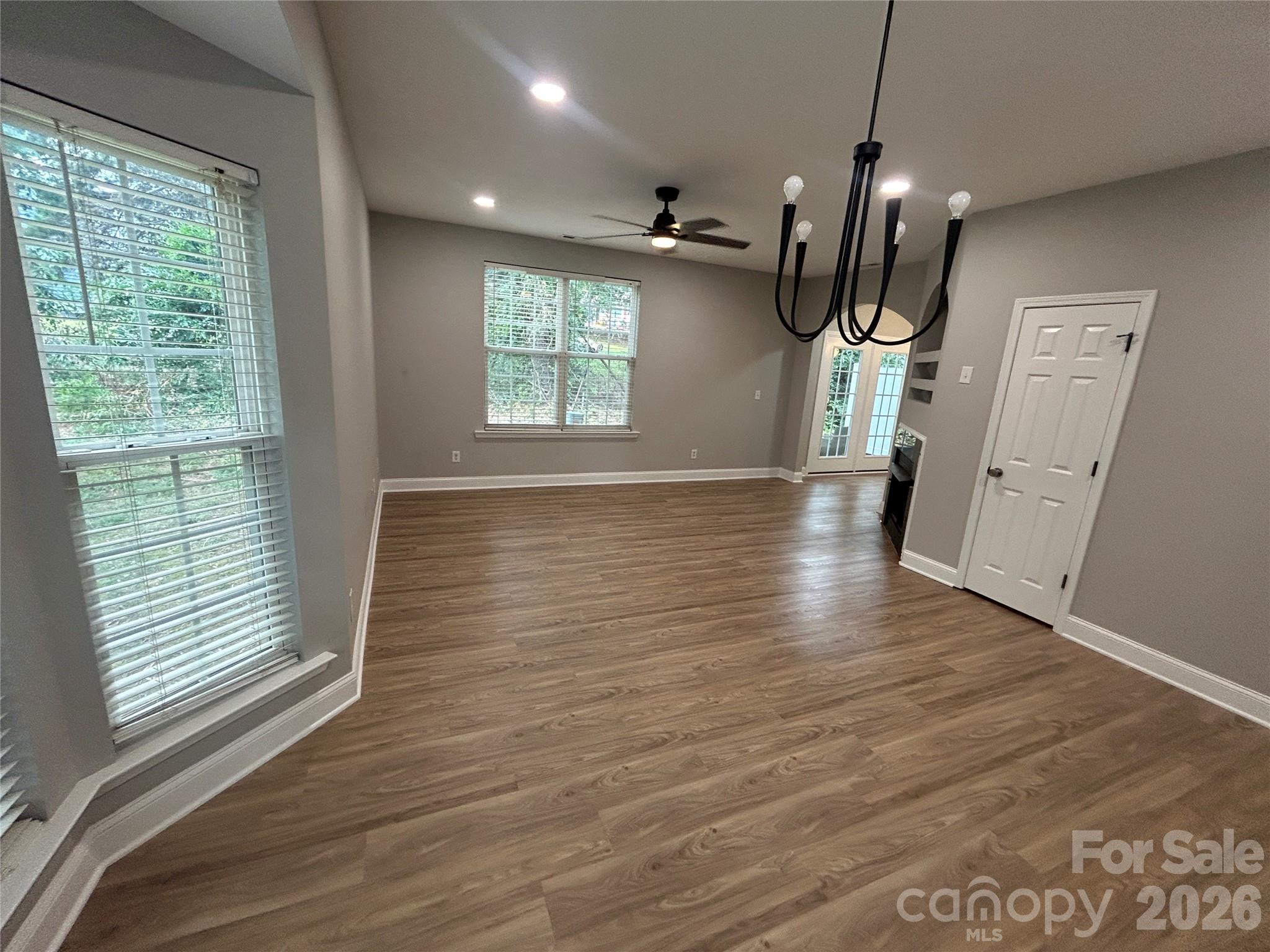 1917 Bellflower Drive Property Photo 8