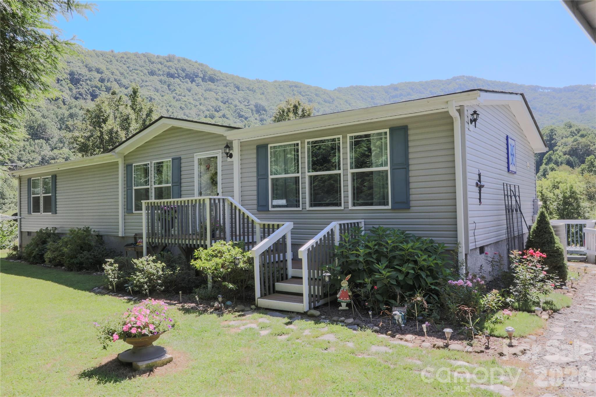 76 Patriot Drive Property Photo 1