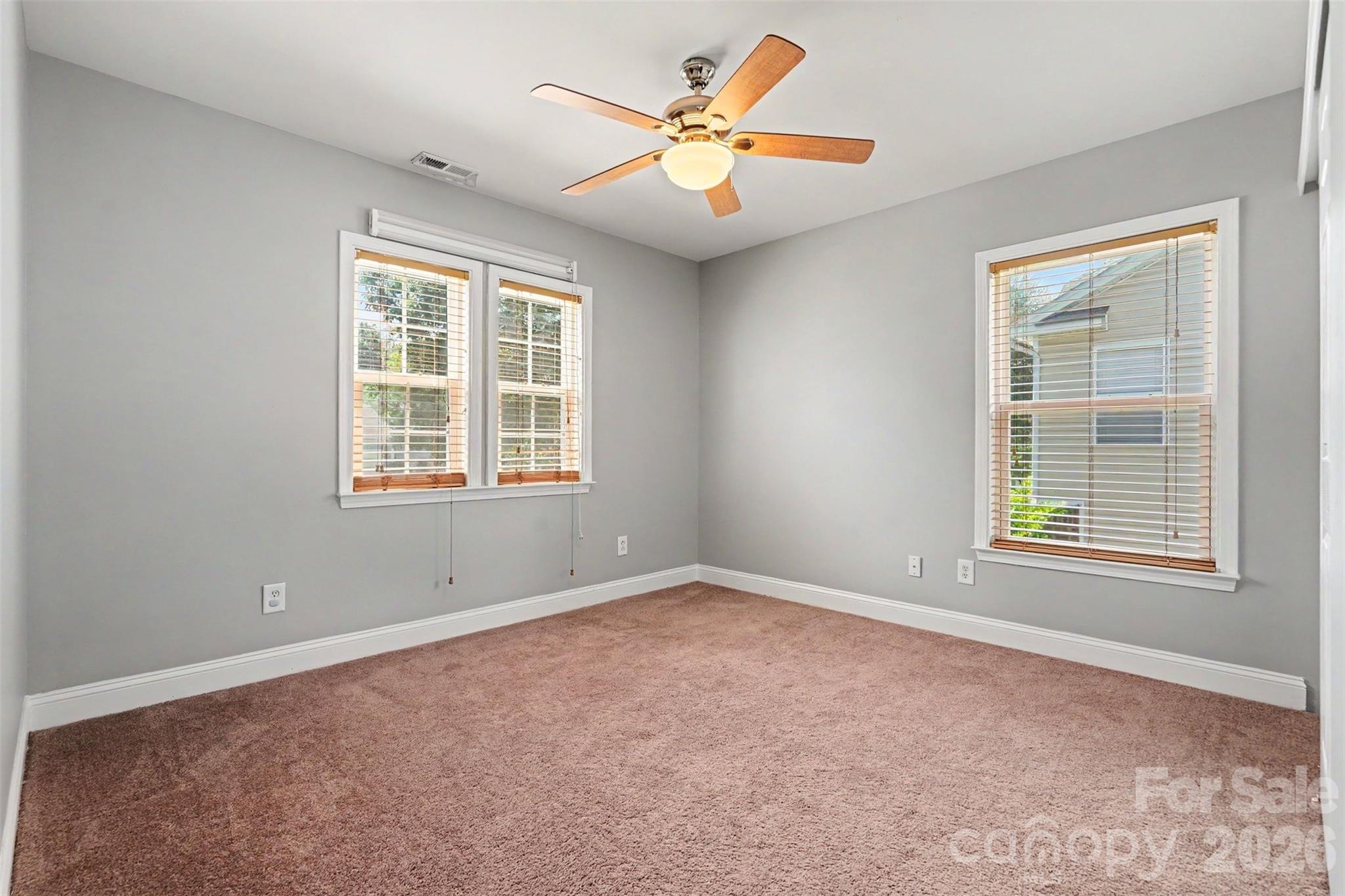 325 Mount Side Way Property Photo 23