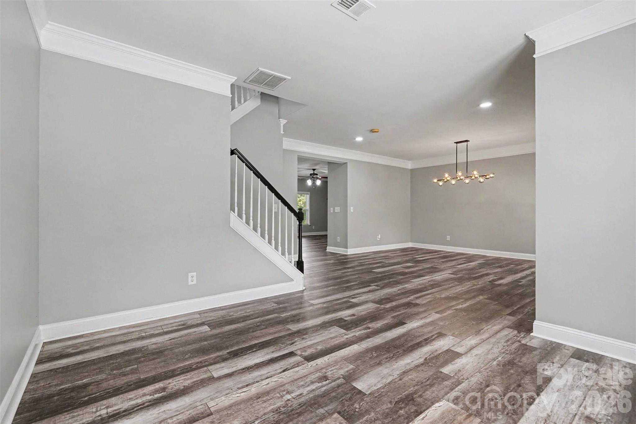 325 Mount Side Way Property Photo 30