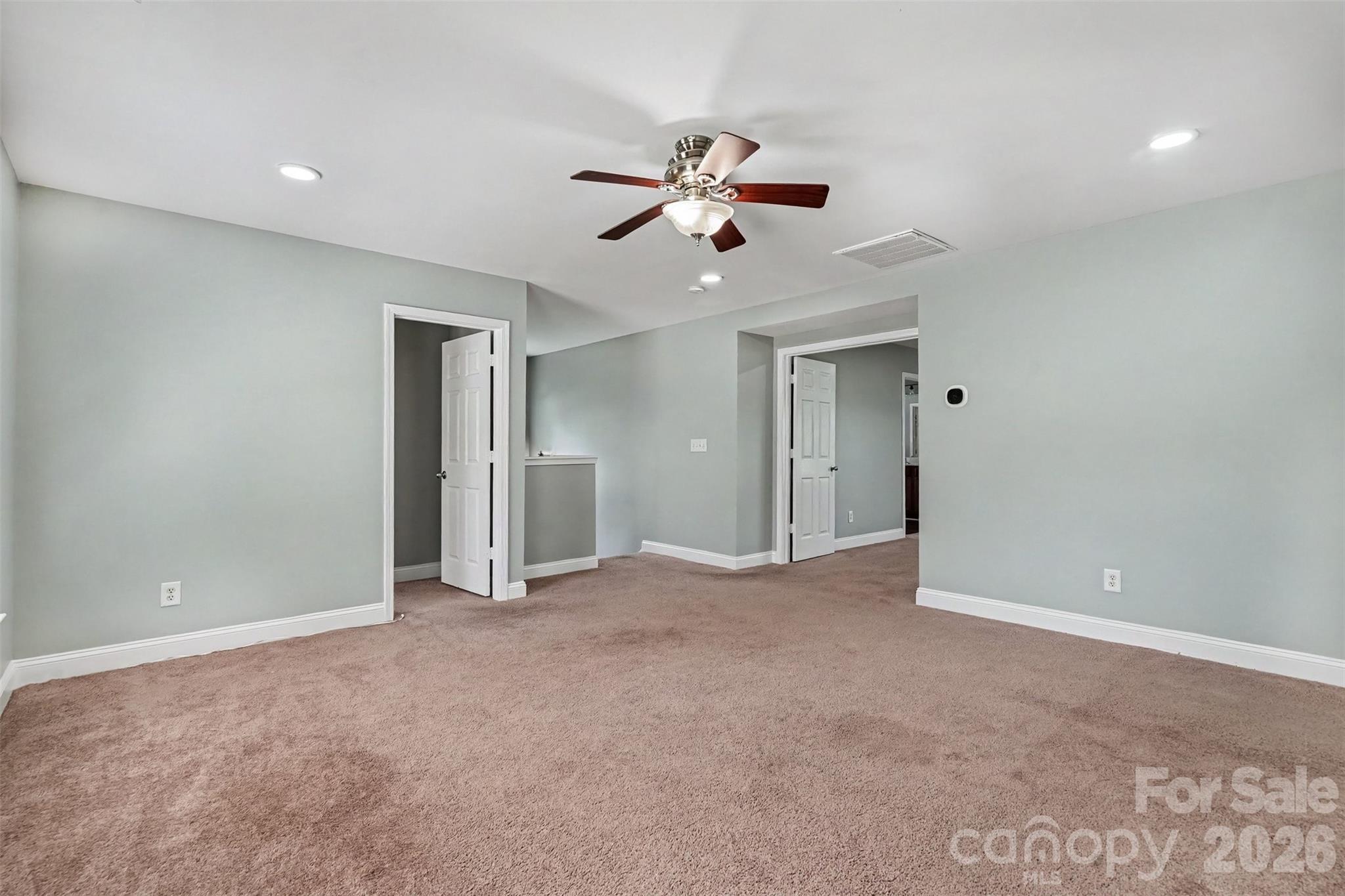 325 Mount Side Way Property Photo 38