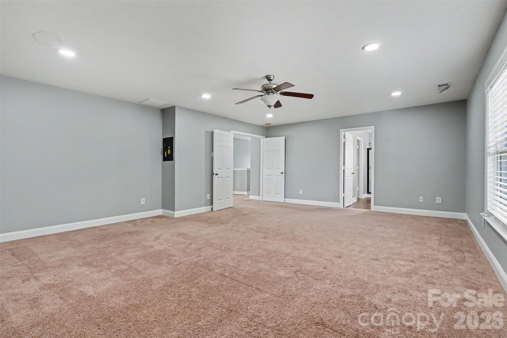 325 Mount Side Way Property Photo 39