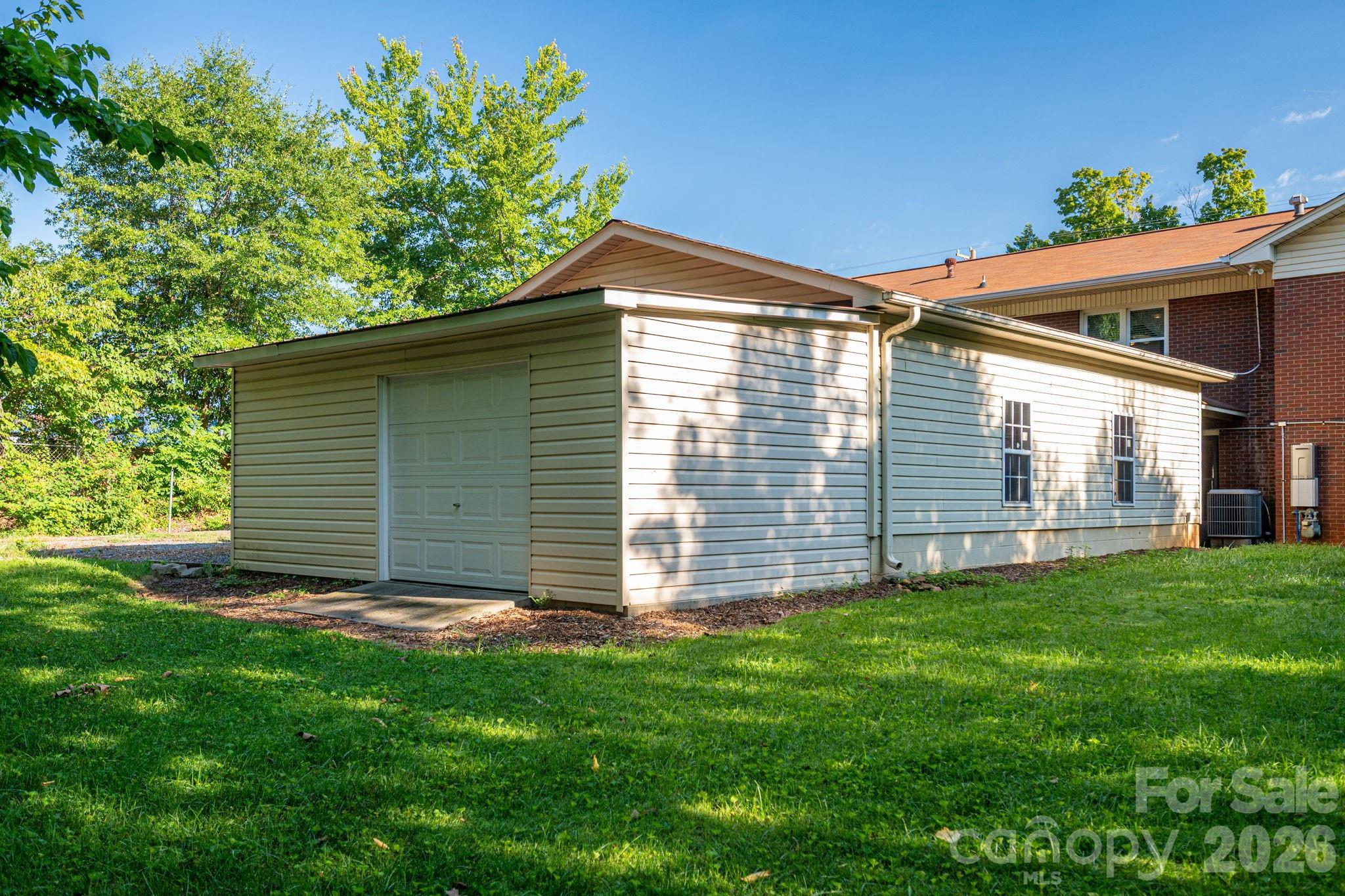 1306 11th Avenue Property Photo 18