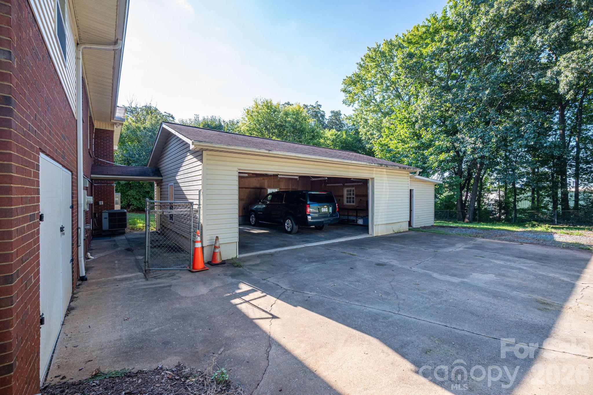 1306 11th Avenue Property Photo 25