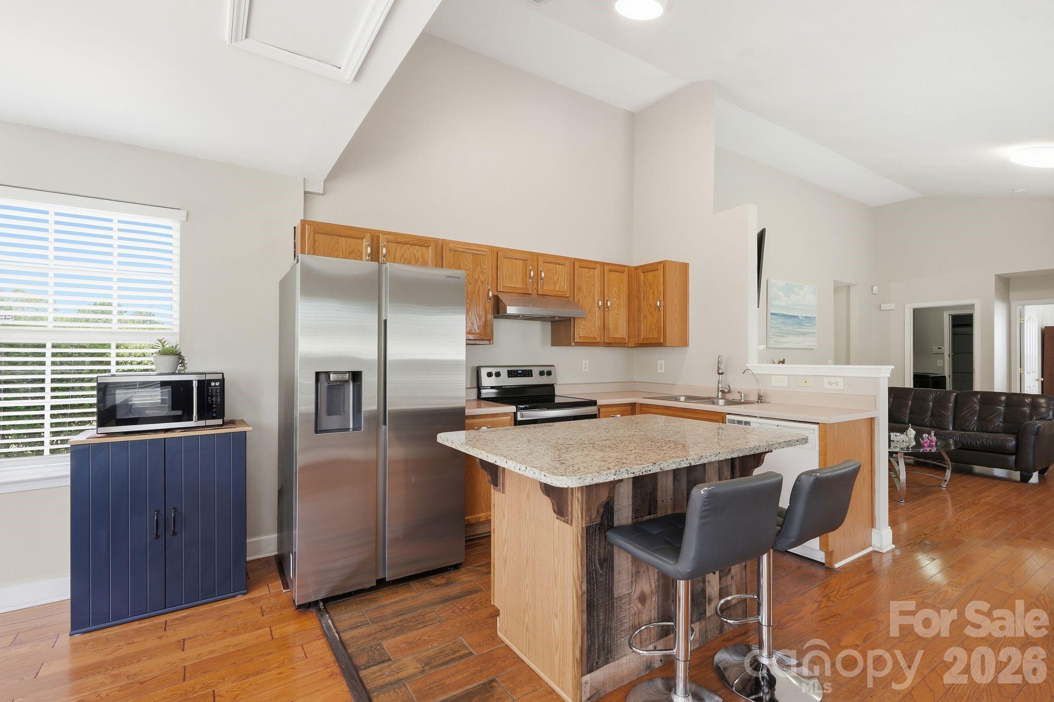 5816 Wallace Avenue Property Photo 10